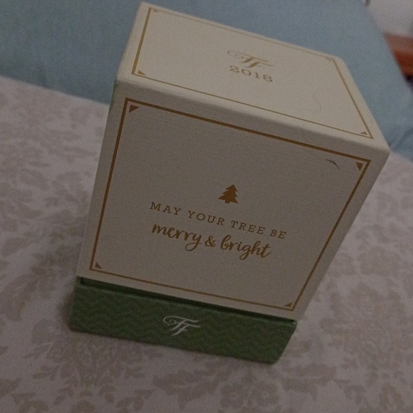 Ornament - Picture 10 of 11